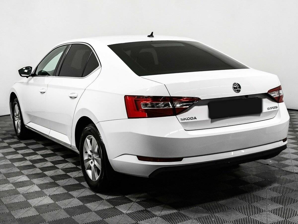 Купить Skoda Superb с пробегом. Фото: #6