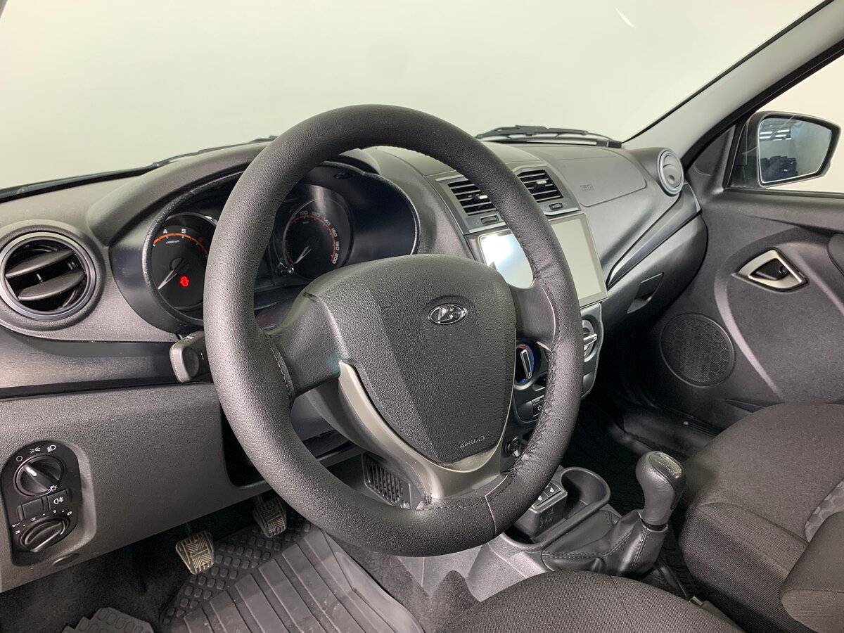 Купить Lada (ВАЗ) Granta с пробегом. Фото: #10