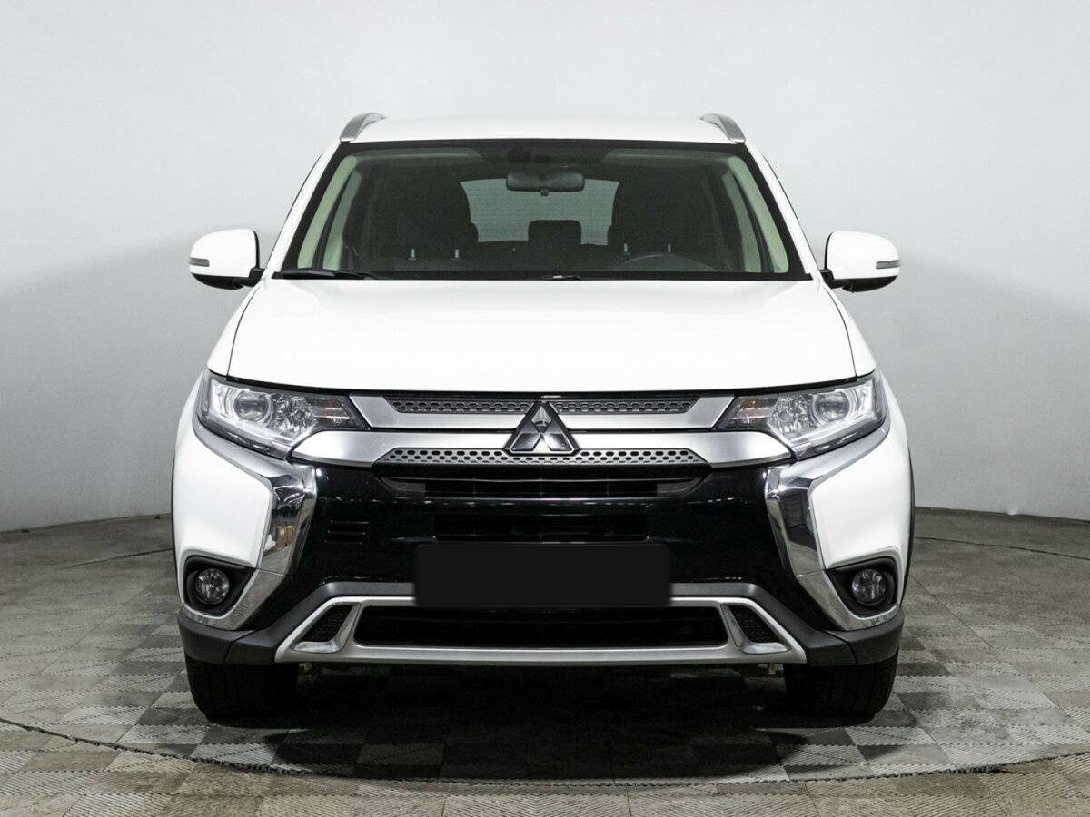 Купить Mitsubishi Outlander с пробегом. Фото: #1