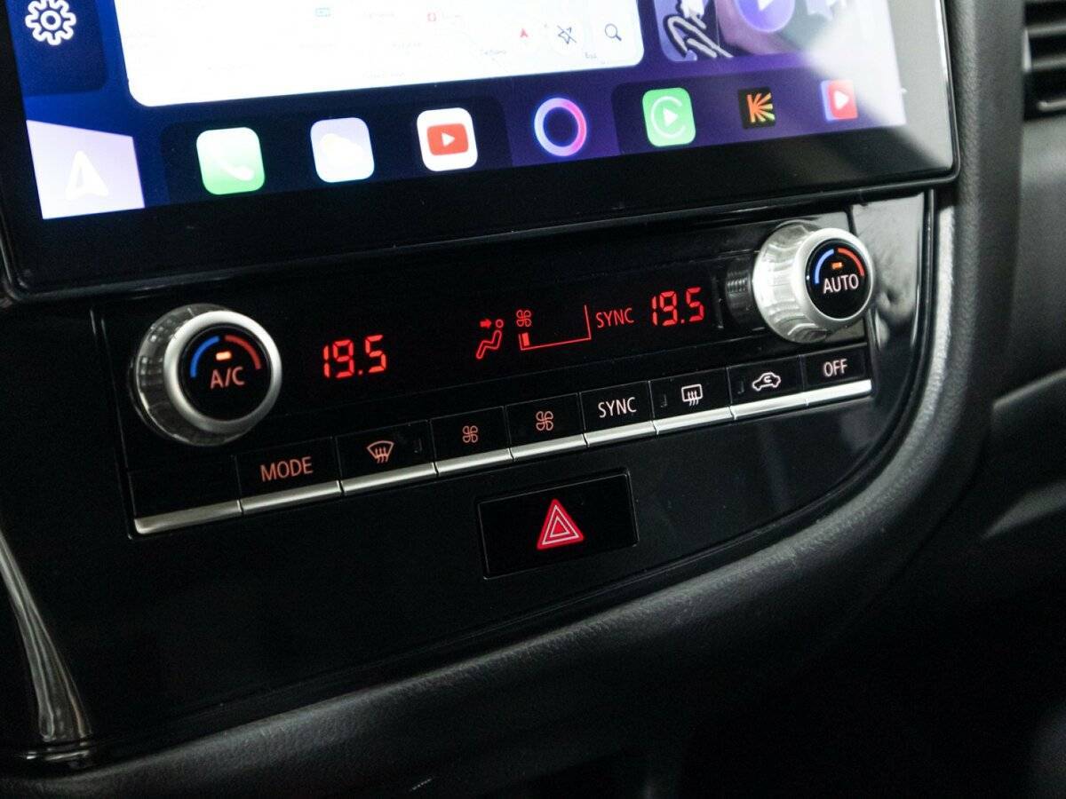 Купить Mitsubishi Outlander с пробегом. Фото: #17