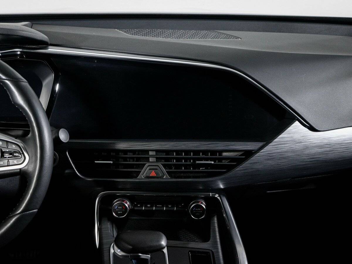 Купить Geely Tugella с пробегом. Фото: #12