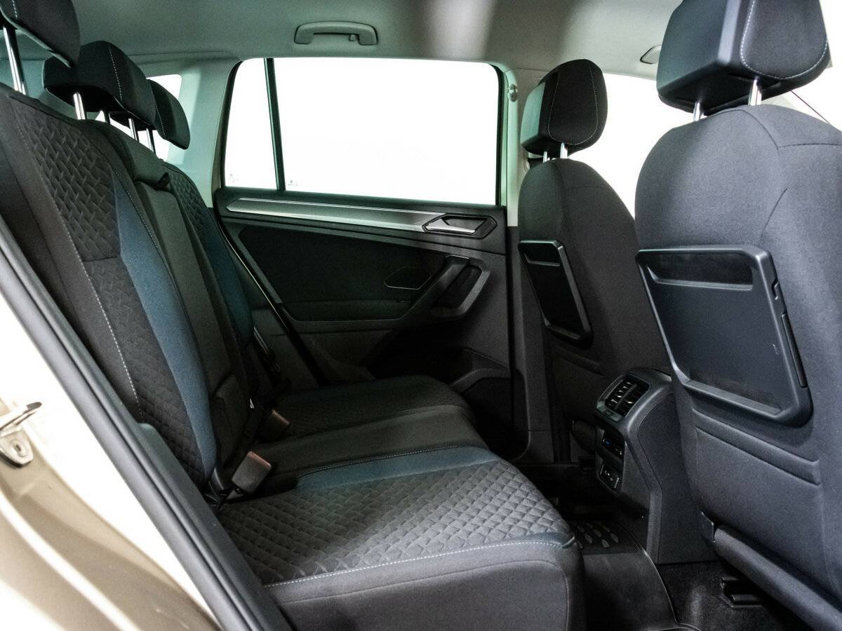 Купить Volkswagen Tiguan с пробегом. Фото: #14