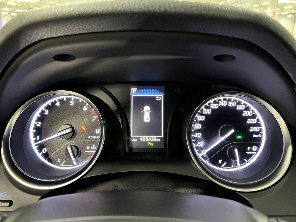 Купить Toyota Camry с пробегом. Фото: #12