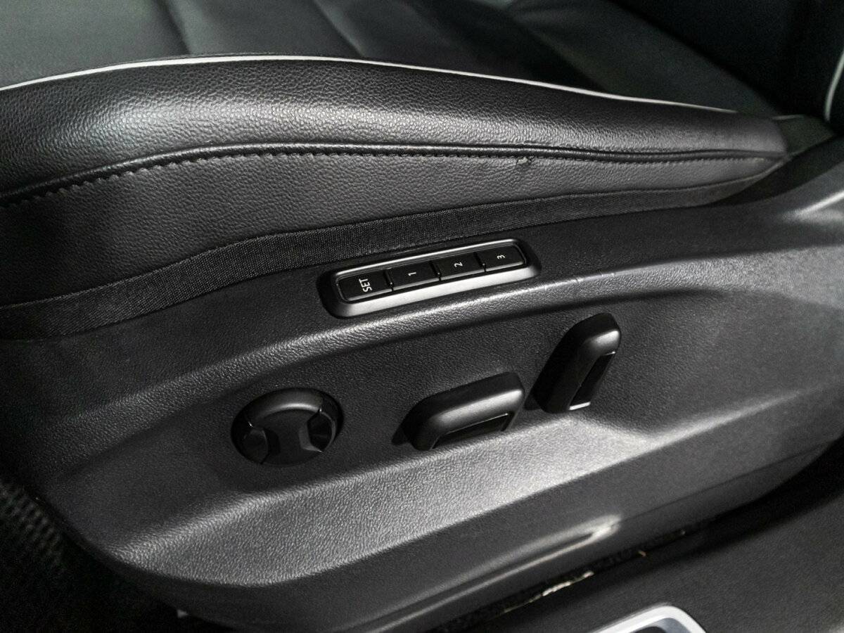 Купить Volkswagen Tiguan с пробегом. Фото: #17