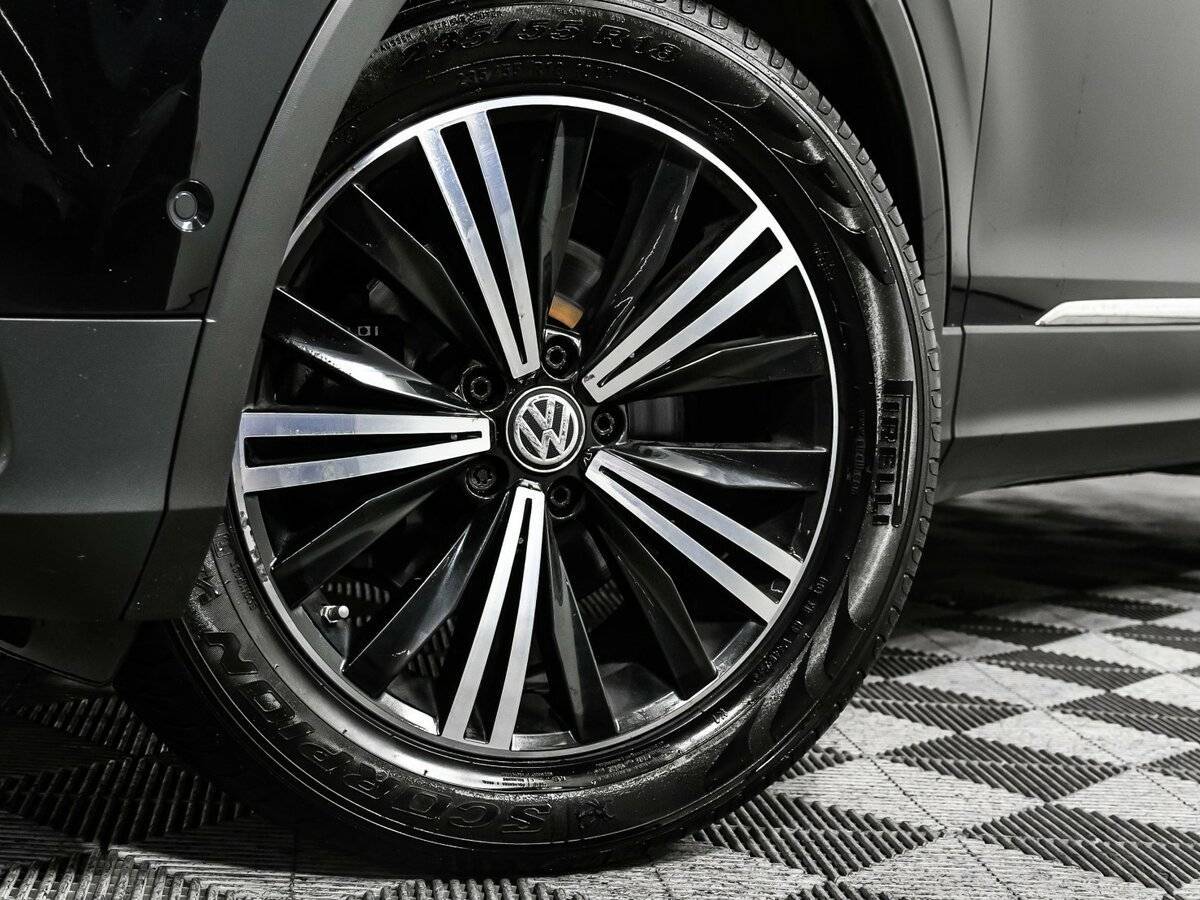 Купить Volkswagen Tiguan с пробегом. Фото: #14