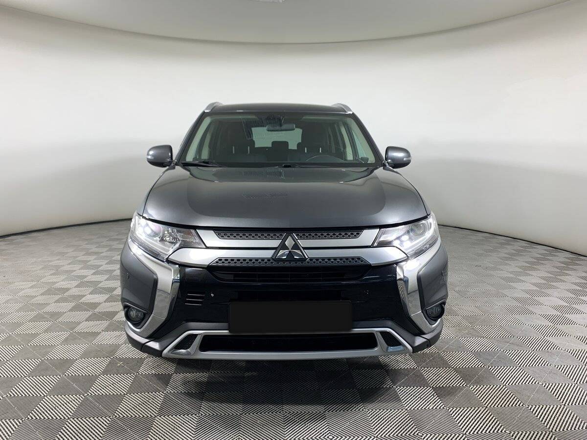Купить Mitsubishi Outlander с пробегом. Фото: #1