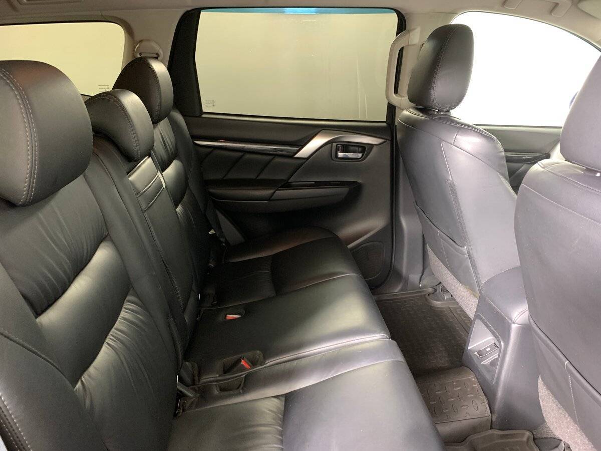Купить Mitsubishi Pajero Sport с пробегом. Фото: #16