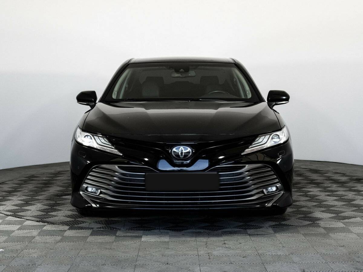 Купить Toyota Camry с пробегом. Фото: #2