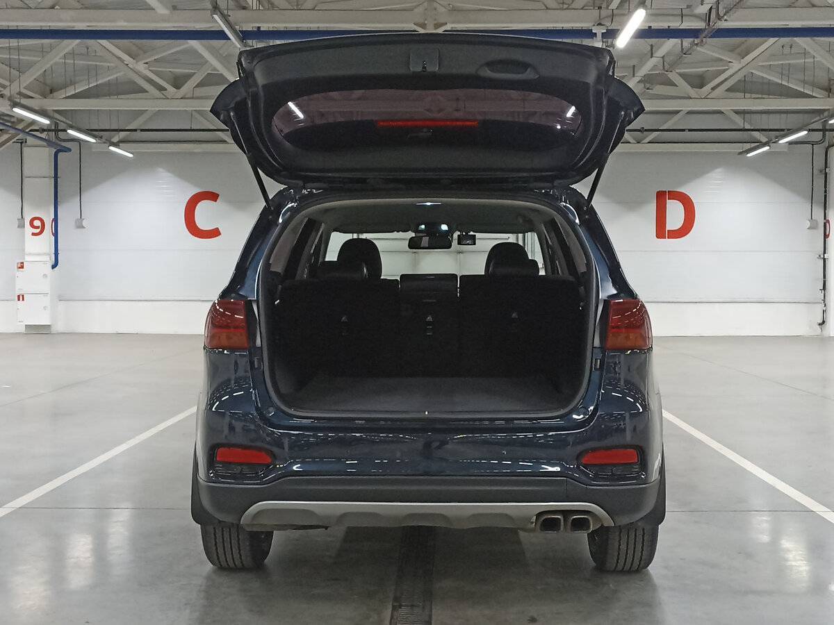 Купить Kia Sorento с пробегом. Фото: #9