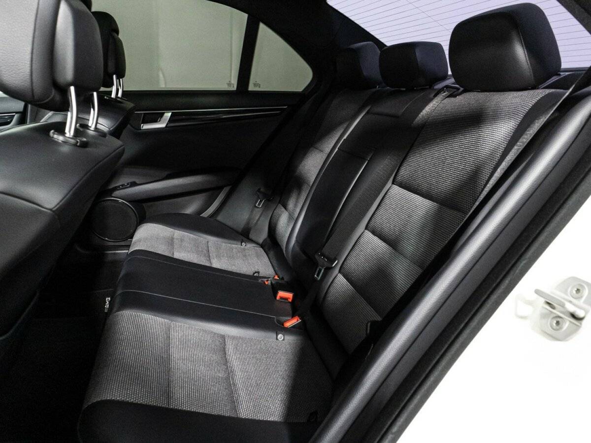 Купить Mercedes-Benz C-Класс с пробегом. Фото: #9