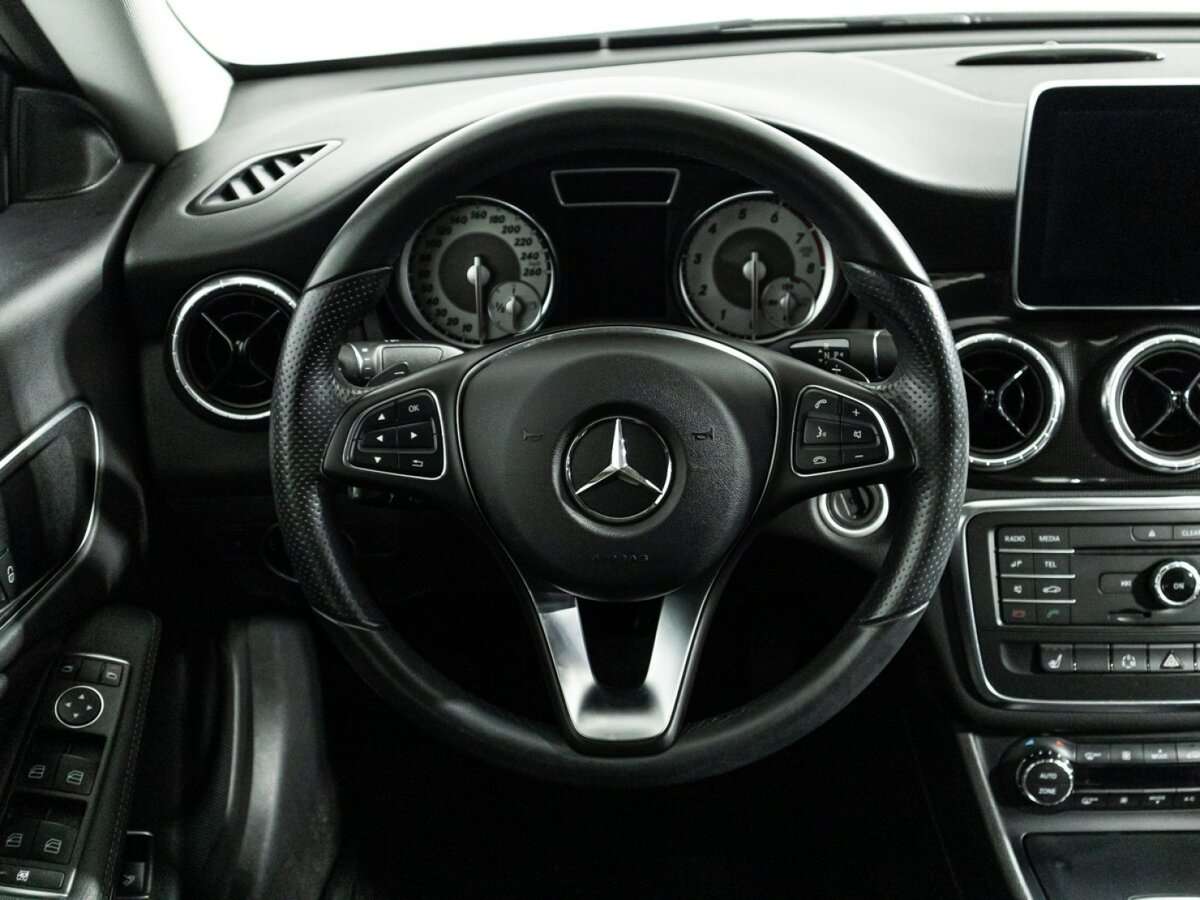 Купить Mercedes-Benz CLA с пробегом. Фото: #15