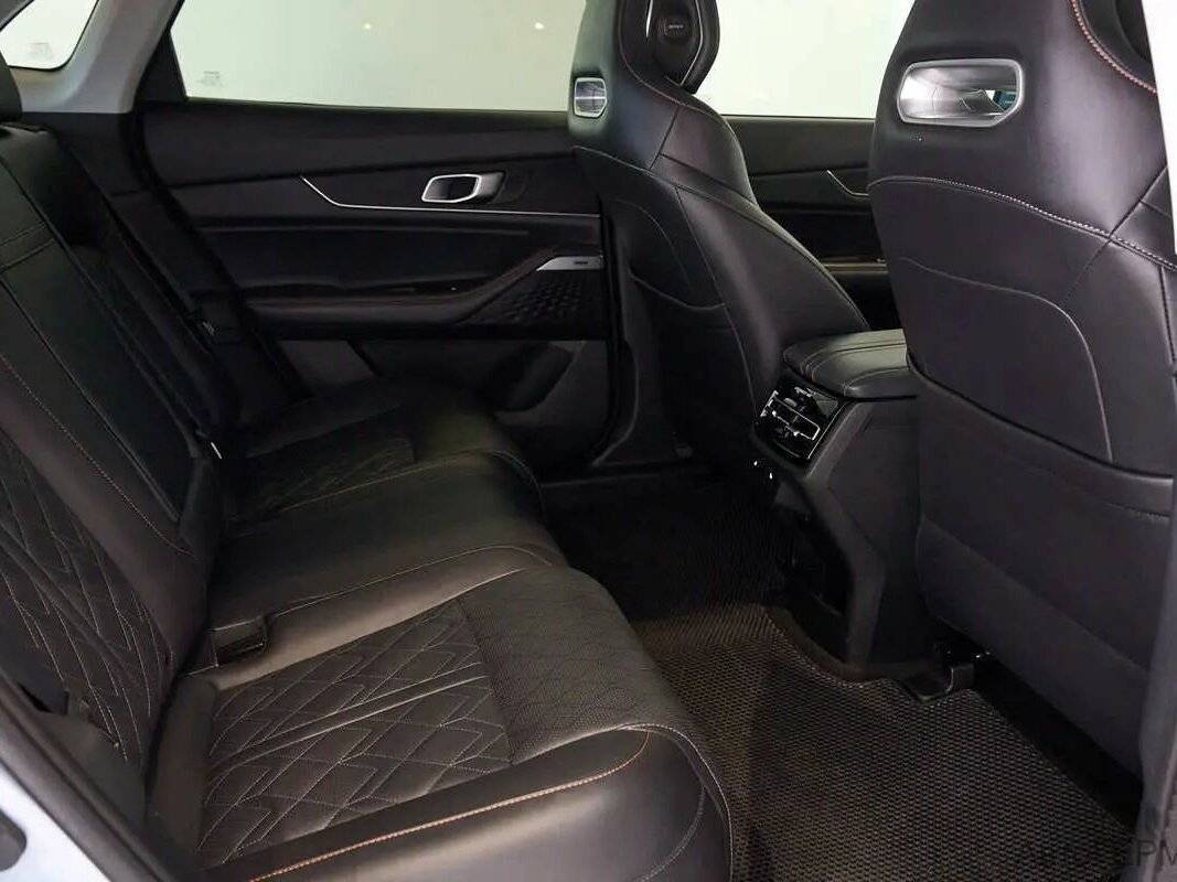 Купить Changan UNI-K с пробегом. Фото: #17