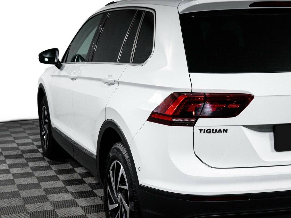 Купить Volkswagen Tiguan с пробегом. Фото: #17