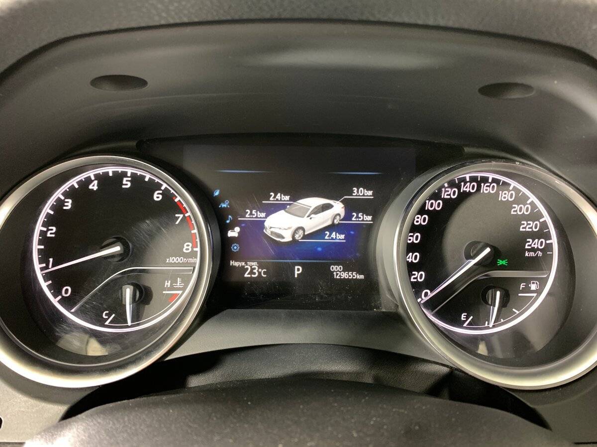 Купить Toyota Camry с пробегом. Фото: #13