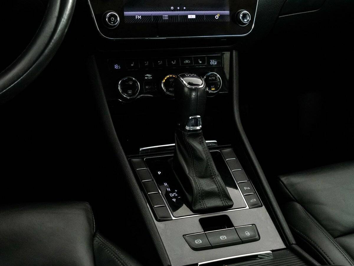 Купить Skoda Superb с пробегом. Фото: #13