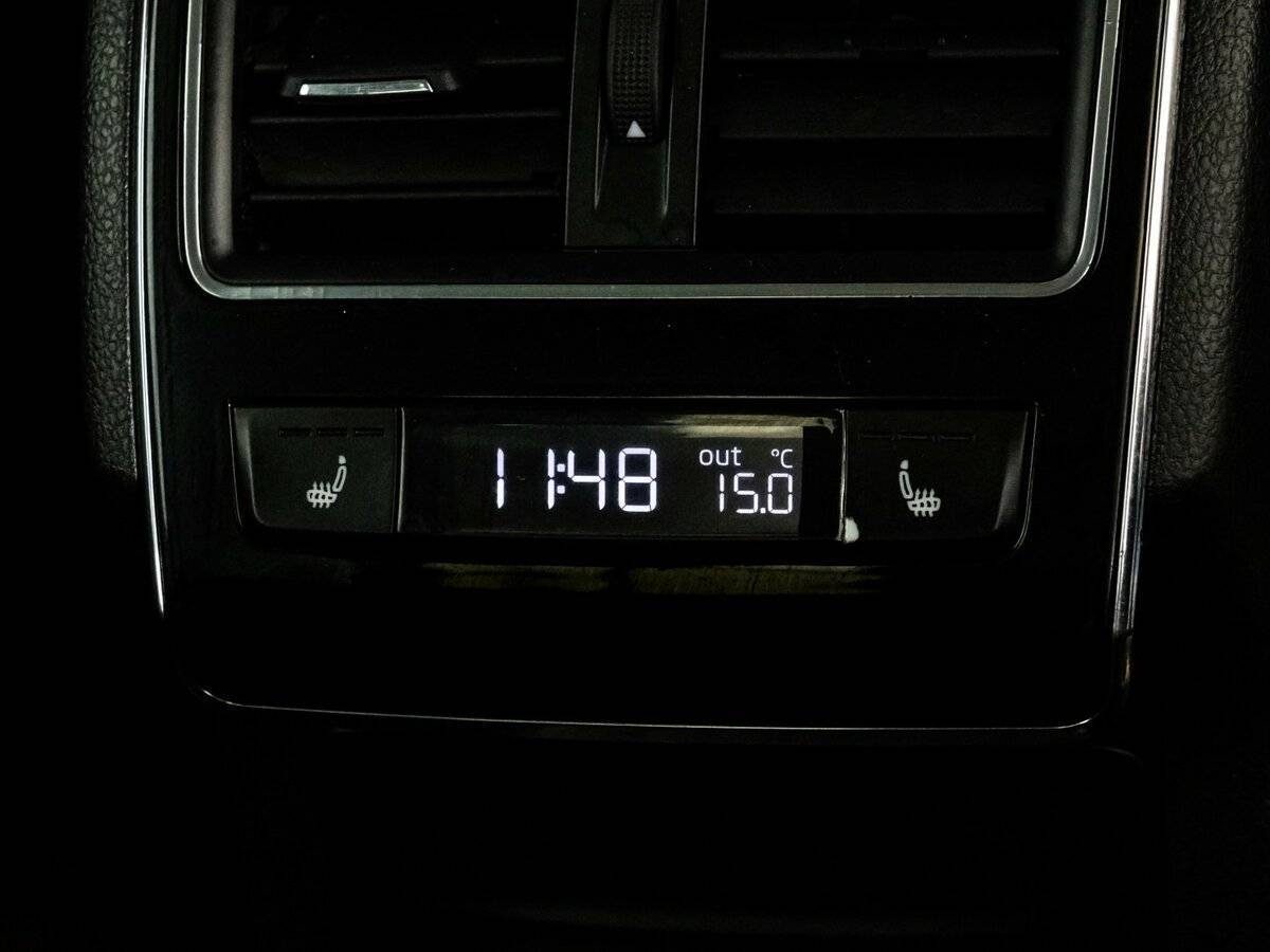 Купить Skoda Superb с пробегом. Фото: #18