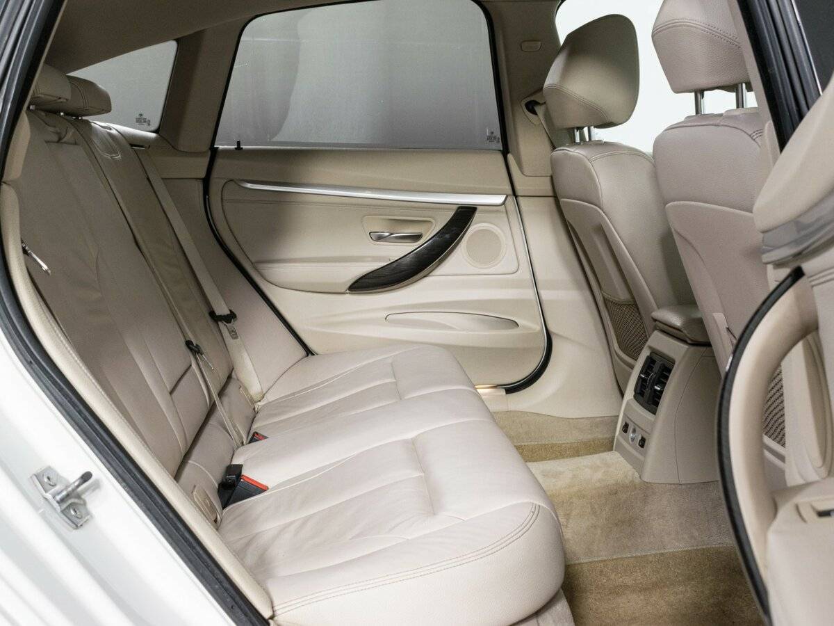 Купить BMW 3 серии с пробегом. Фото: #12