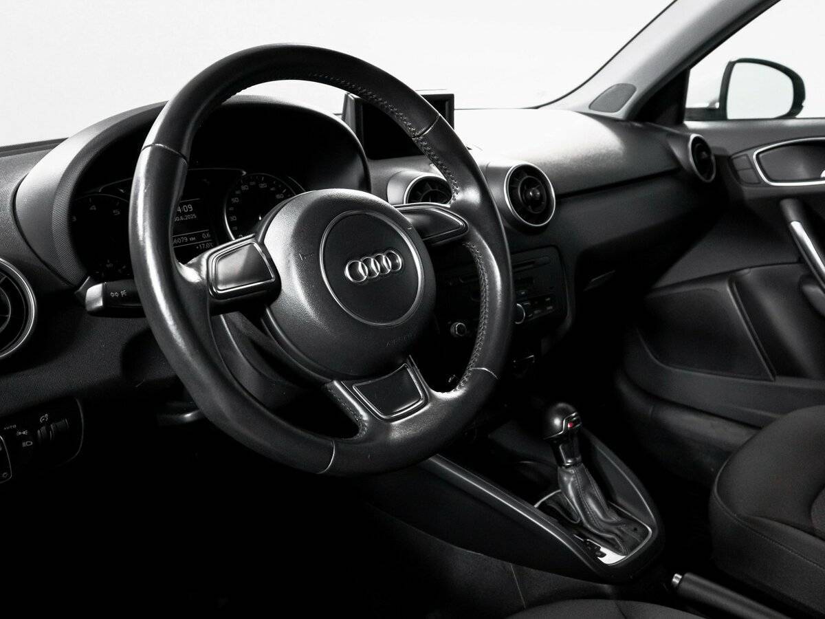 Купить Audi A1 с пробегом. Фото: #13