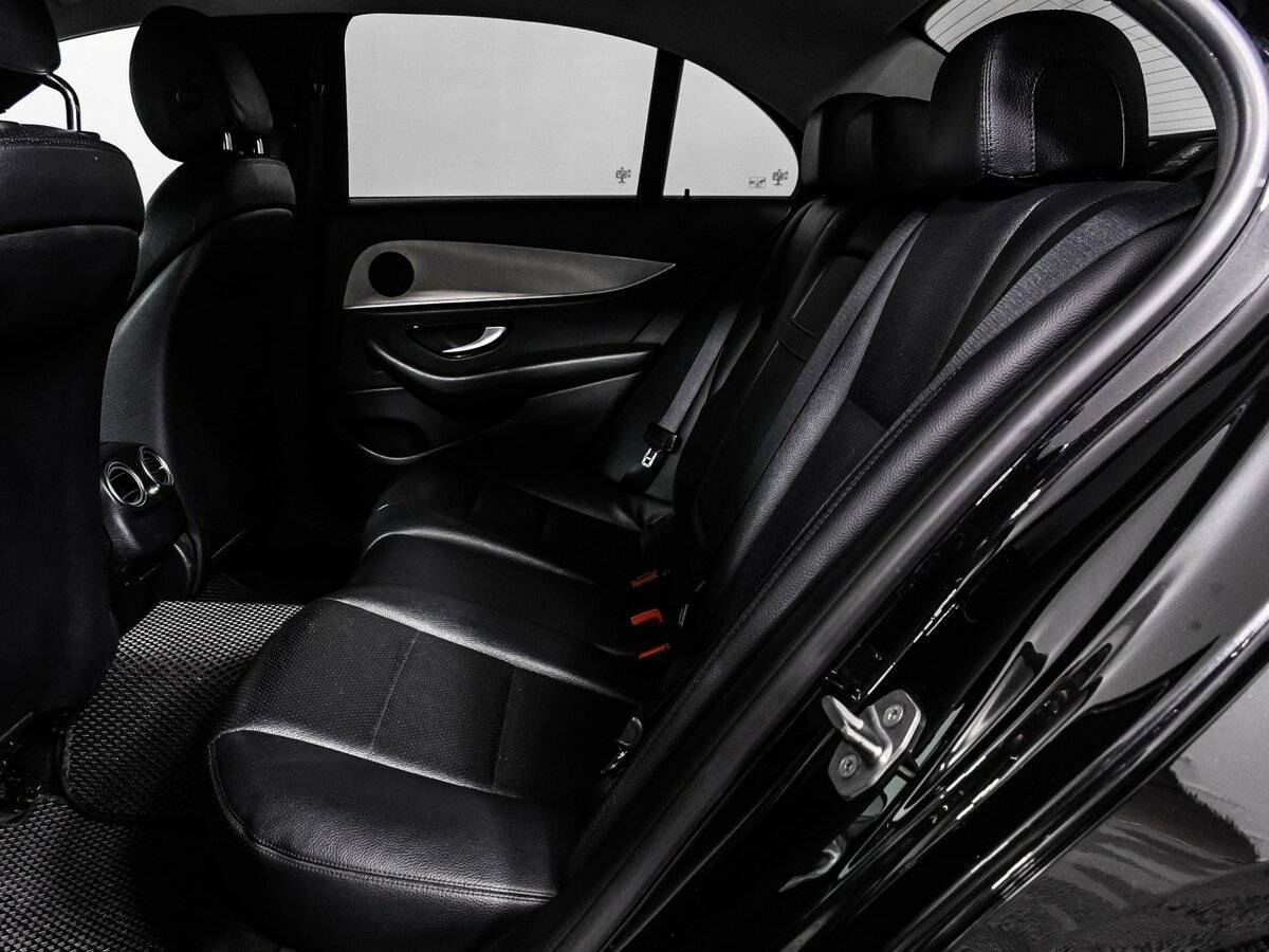 Купить Mercedes-Benz E-Класс с пробегом. Фото: #12
