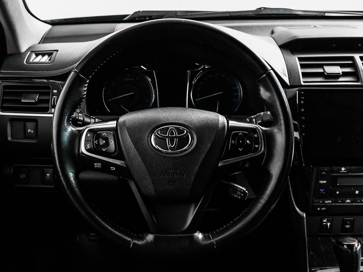 Купить Toyota Camry с пробегом. Фото: #11