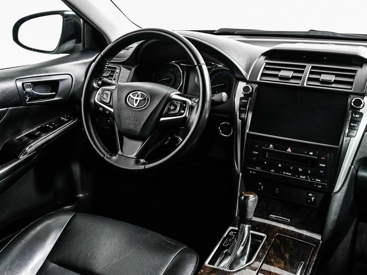Купить Toyota Camry с пробегом. Фото: #7