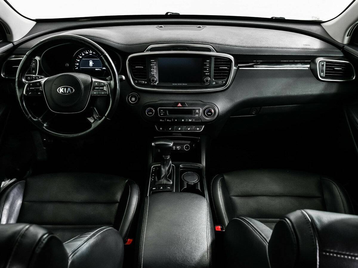 Купить Kia Sorento с пробегом. Фото: #10