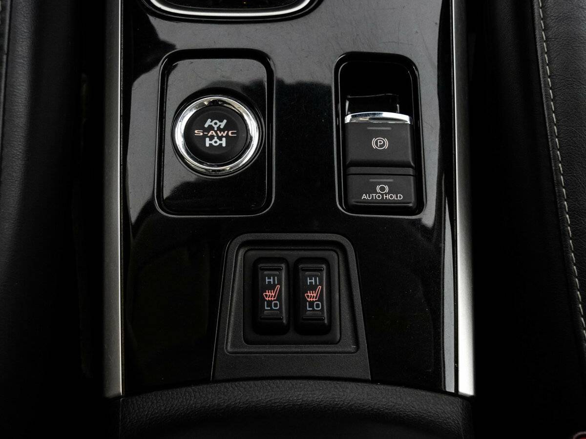 Купить Mitsubishi Outlander с пробегом. Фото: #17