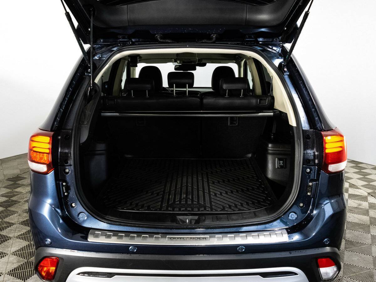 Купить Mitsubishi Outlander с пробегом. Фото: #22