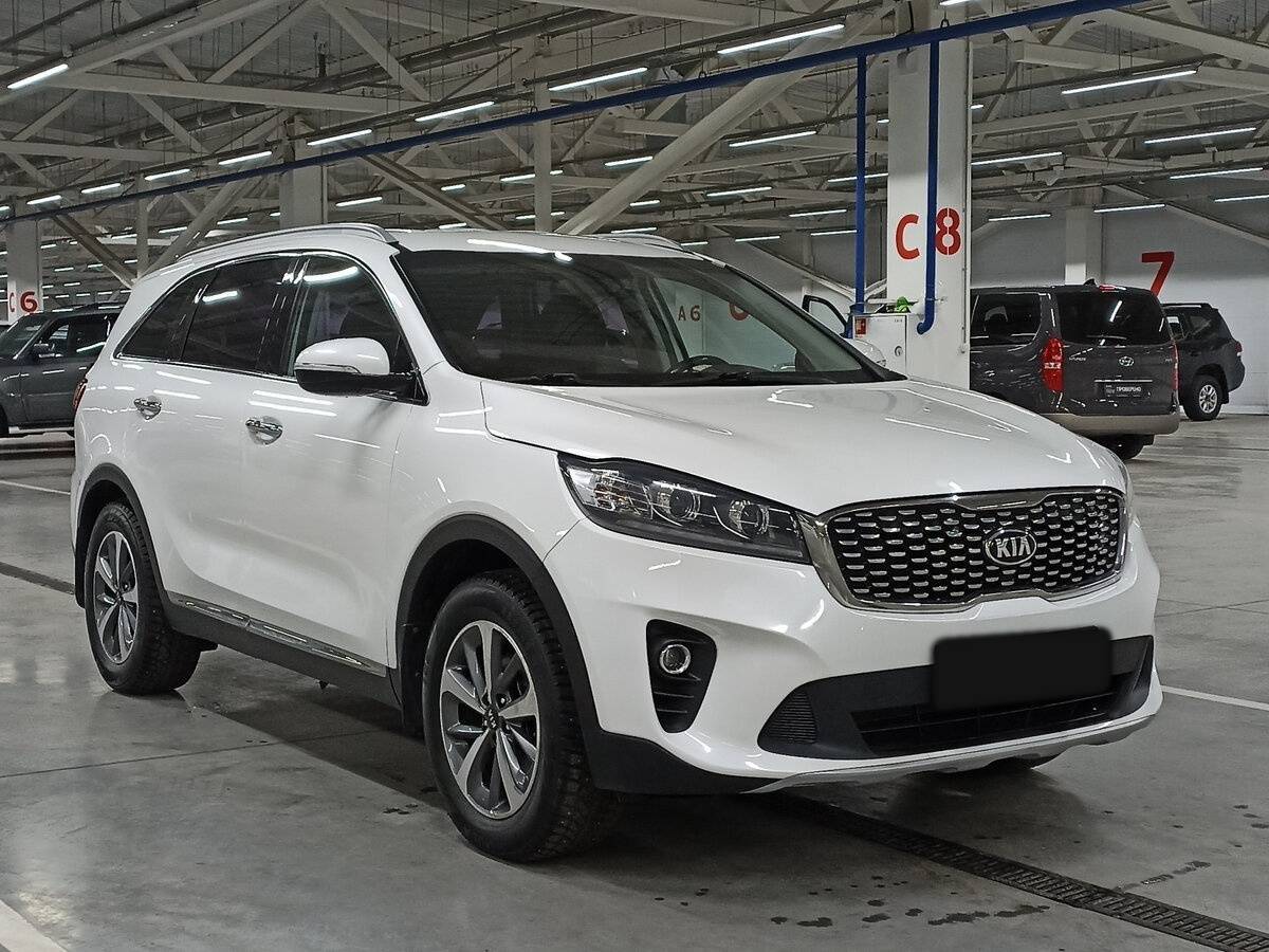 Купить Kia Sorento с пробегом. Фото: #2