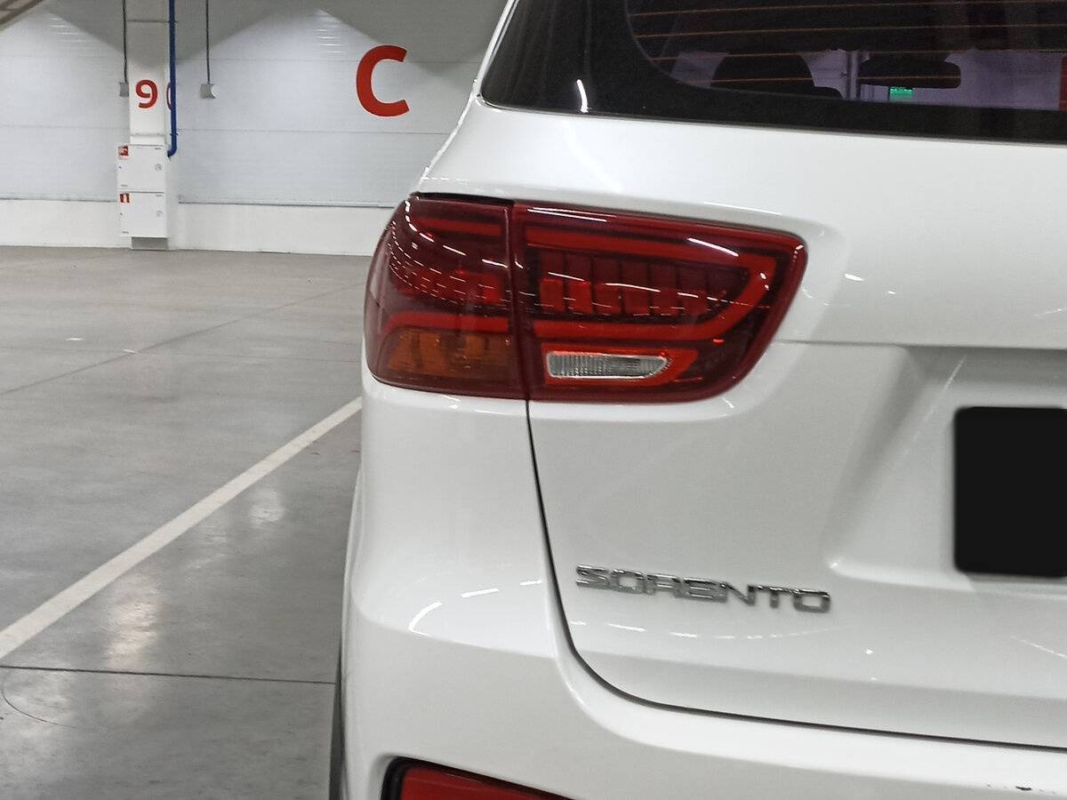 Купить Kia Sorento с пробегом. Фото: #8
