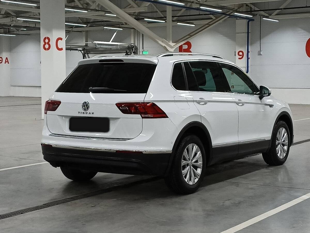Купить Volkswagen Tiguan с пробегом. Фото: #4
