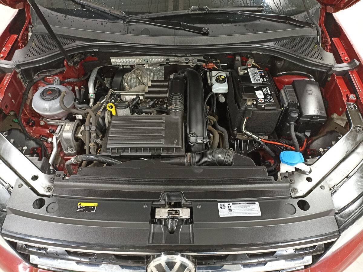 Купить Volkswagen Tiguan с пробегом. Фото: #8
