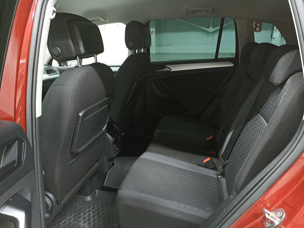 Купить Volkswagen Tiguan с пробегом. Фото: #11