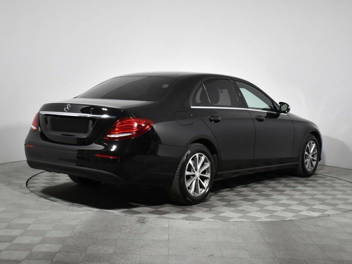 Купить Mercedes-Benz E-Класс с пробегом. Фото: #4