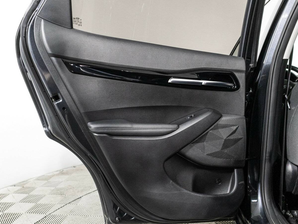 Купить Kia Seltos с пробегом. Фото: #27