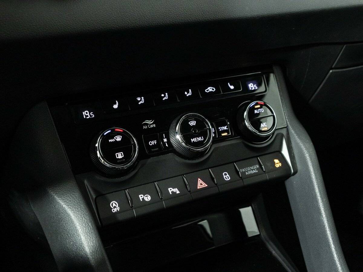 Купить Skoda Karoq с пробегом. Фото: #18