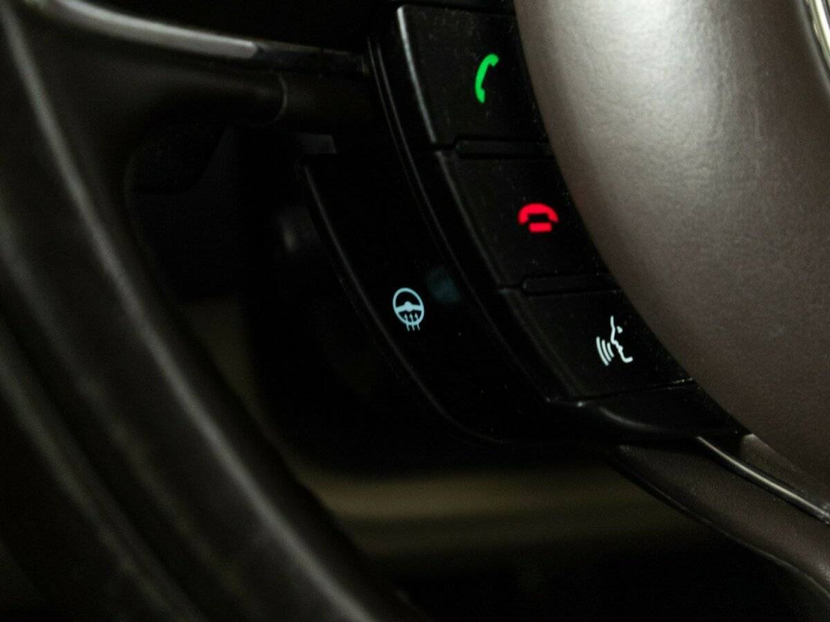 Купить Jaguar XJ с пробегом. Фото: #25