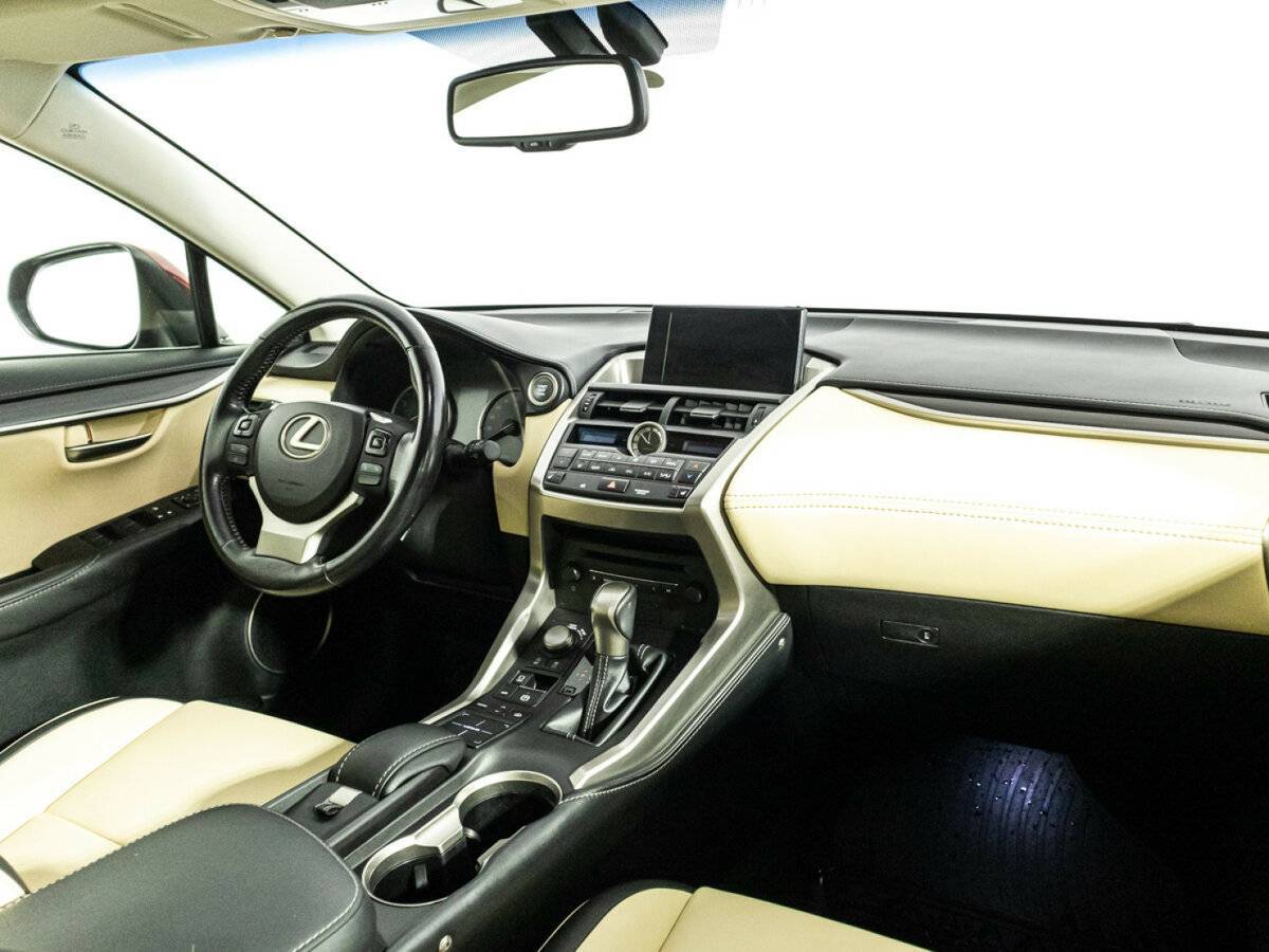 Купить Lexus NX с пробегом. Фото: #8