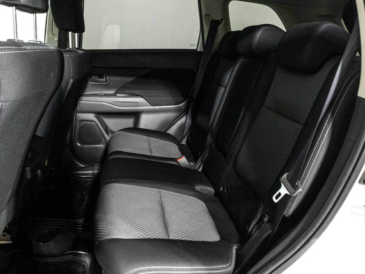 Продажа Б/У Митсубиши Оутлэндер. Фото: #9