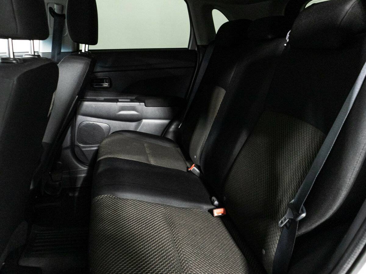 Продажа Б/У Митсубиши АС-Икс. Фото: #9