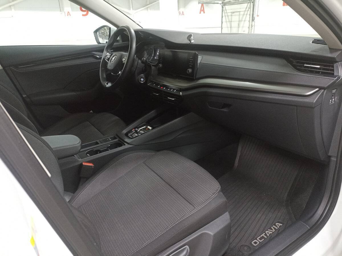 Купить Skoda Octavia с пробегом. Фото: #10