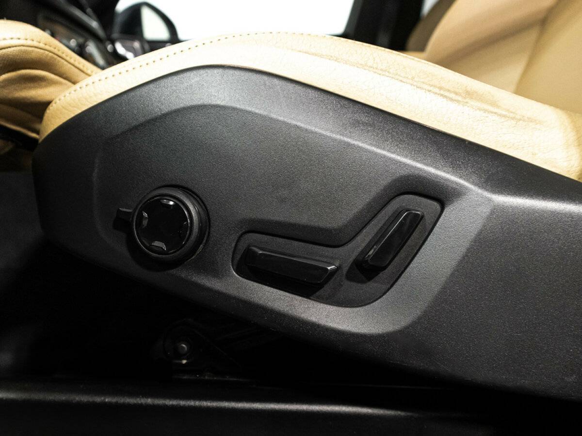 Купить Volvo XC90 с пробегом. Фото: #16