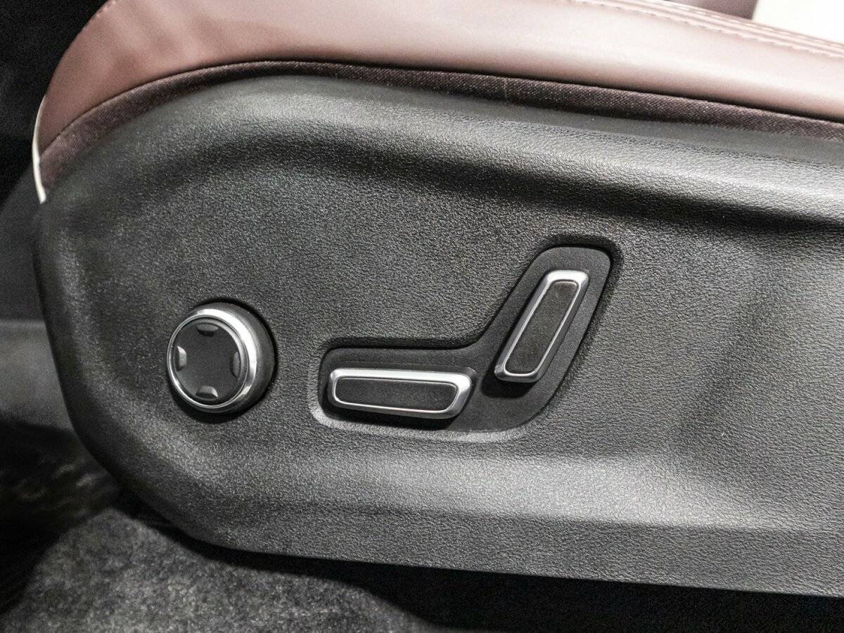 Купить Geely Monjaro с пробегом. Фото: #17