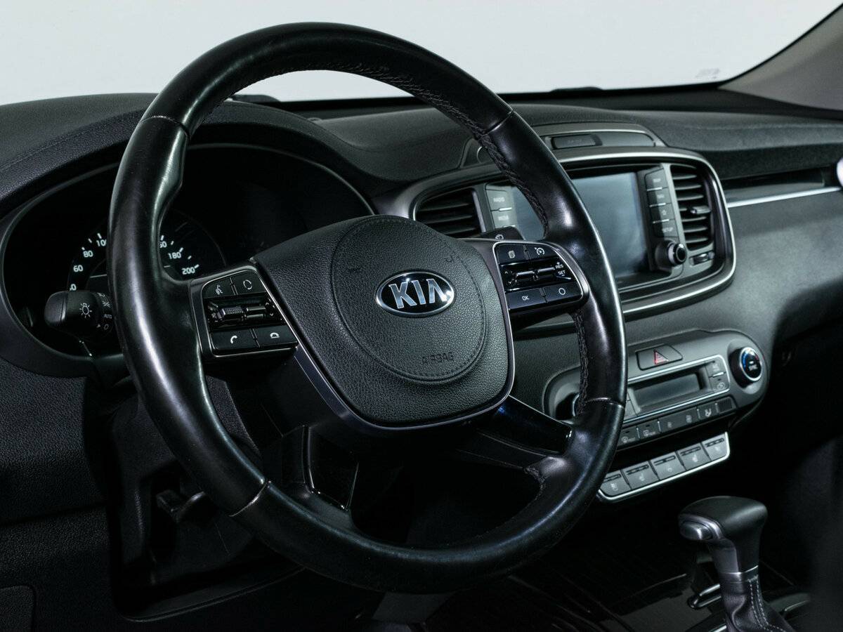 Купить Kia Sorento с пробегом. Фото: #15