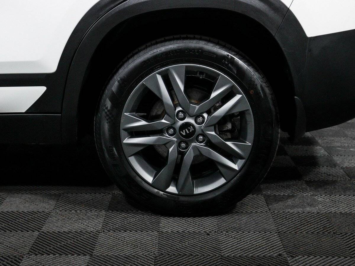 Купить Kia Seltos с пробегом. Фото: #14