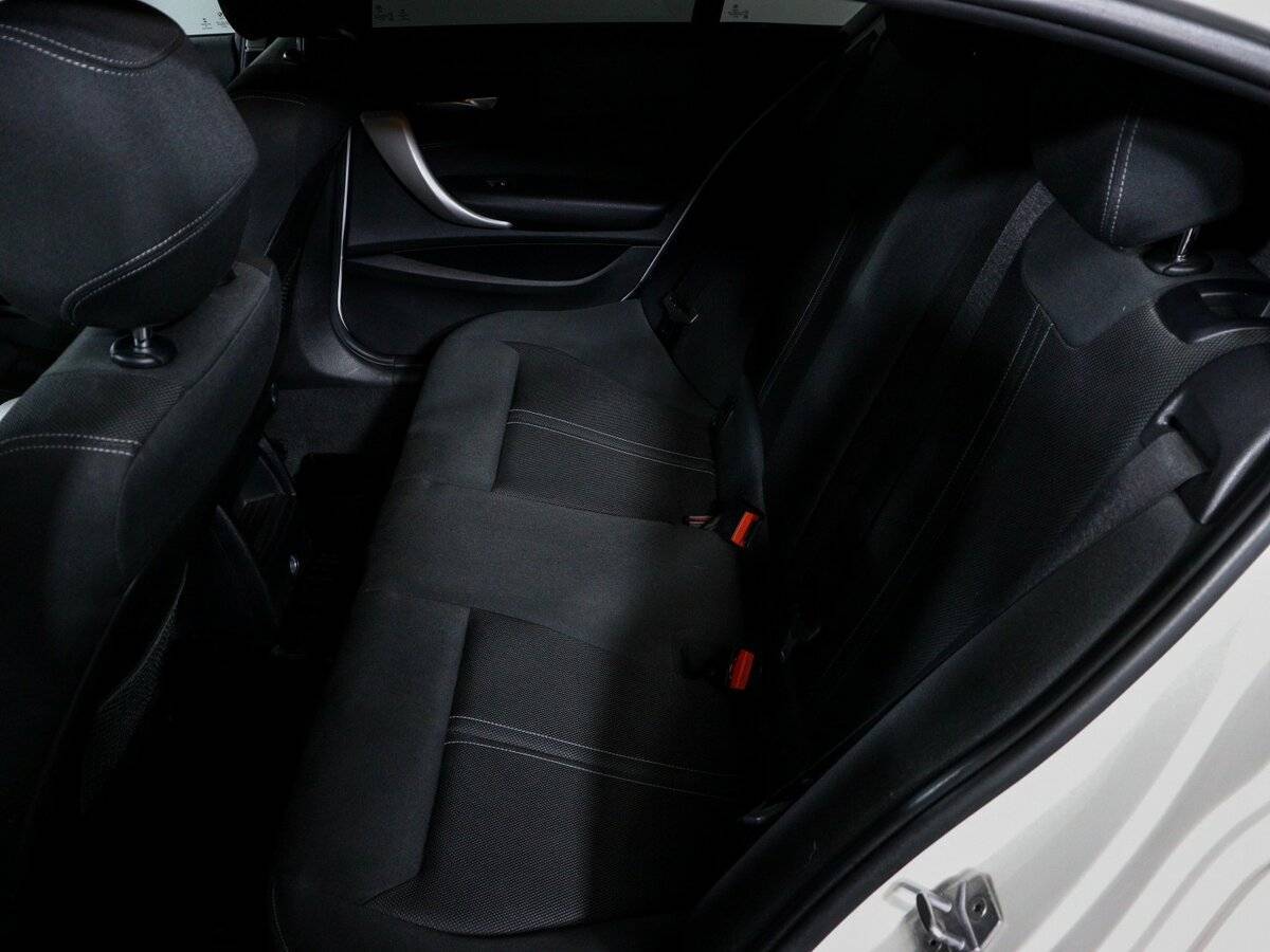 Купить BMW 1 серии с пробегом. Фото: #9