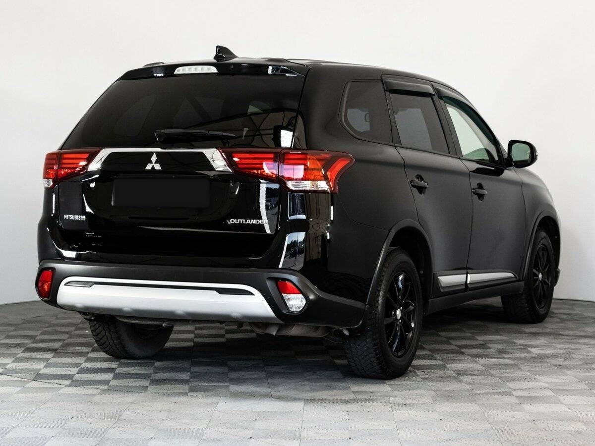 Купить Mitsubishi Outlander с пробегом. Фото: #4