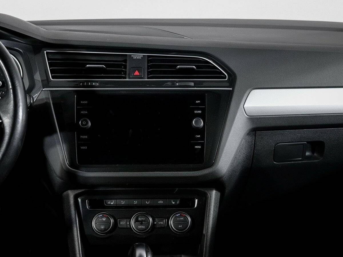 Купить Volkswagen Tiguan с пробегом. Фото: #12