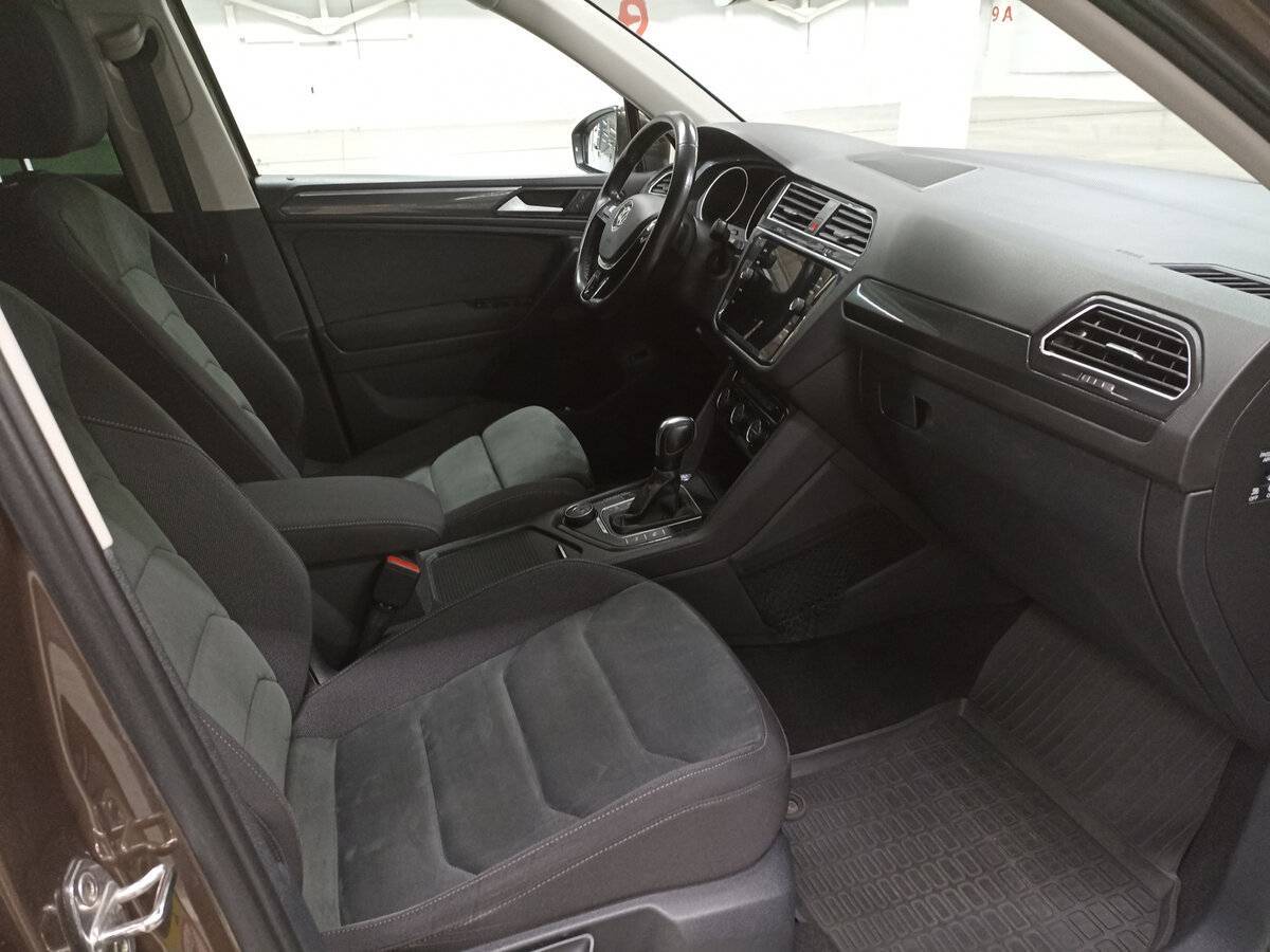Купить Volkswagen Tiguan с пробегом. Фото: #10