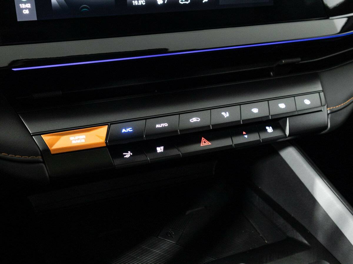 Купить Changan UNI-V с пробегом. Фото: #21